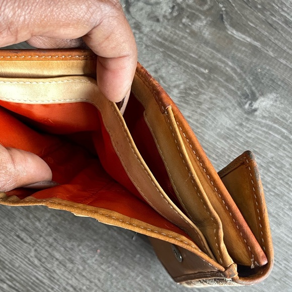 Vintage Coach wallet - Picture 3 of 4